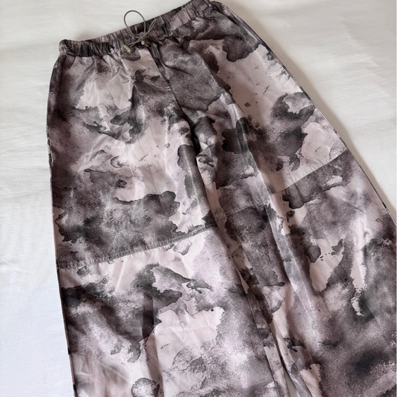 Pretty little thing parachute pants - Picture 6 of 8